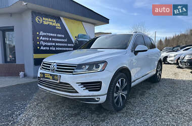 Позашляховик / Кросовер Volkswagen Touareg 2016 в Івано-Франківську