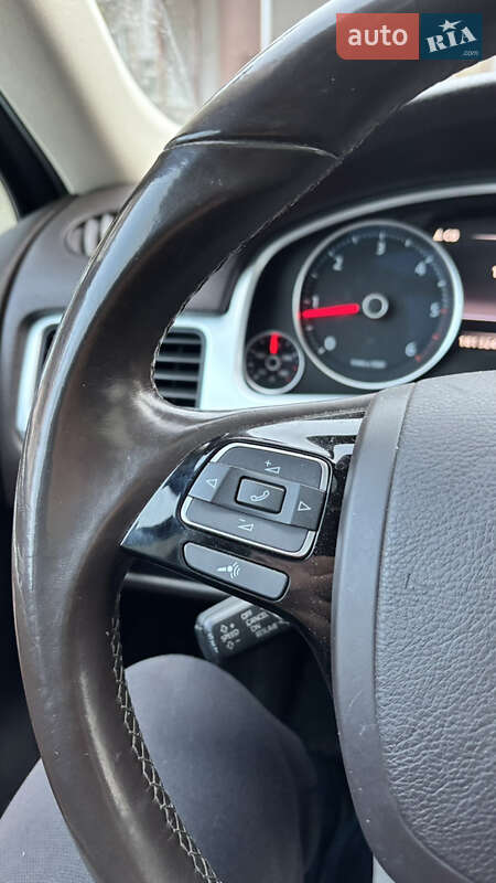 Внедорожник / Кроссовер Volkswagen Touareg 2014 в Знаменке