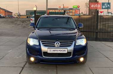 Позашляховик / Кросовер Volkswagen Touareg 2008 в Києві