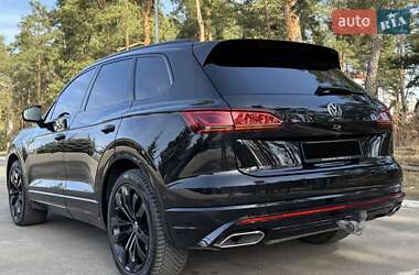 Внедорожник / Кроссовер Volkswagen Touareg 2023 в 