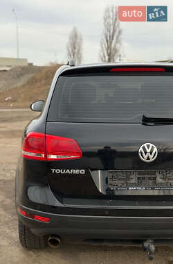 Позашляховик / Кросовер Volkswagen Touareg 2015 в 