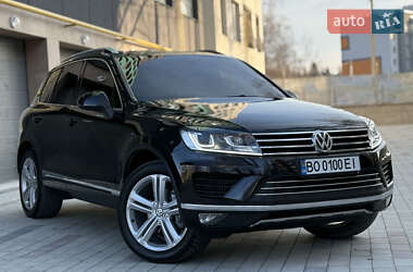 Внедорожник / Кроссовер Volkswagen Touareg 2014 в Тернополе