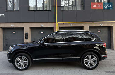 Внедорожник / Кроссовер Volkswagen Touareg 2014 в Тернополе