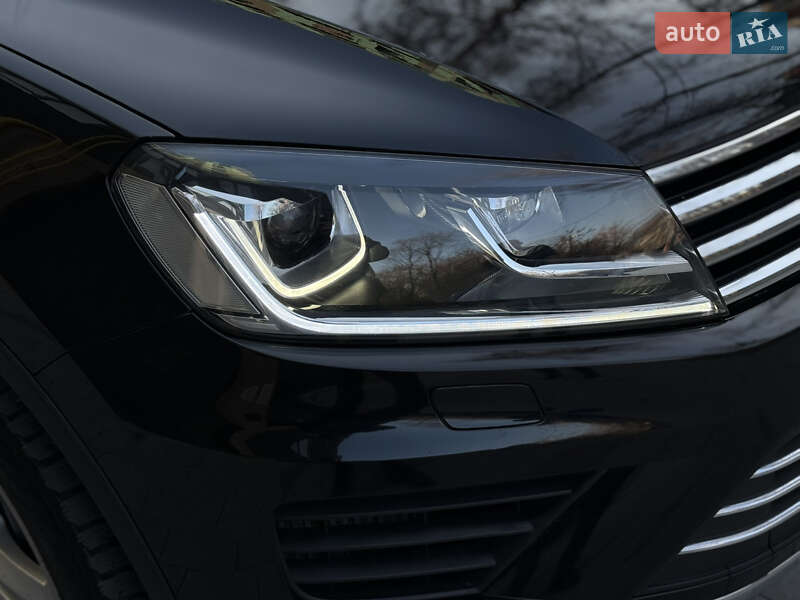 Позашляховик / Кросовер Volkswagen Touareg 2014 в Тернополі