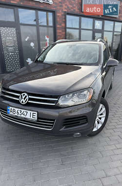 Внедорожник / Кроссовер Volkswagen Touareg 2011 в Виннице
