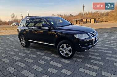 Позашляховик / Кросовер Volkswagen Touareg 2008 в Тячеві