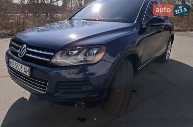 Позашляховик / Кросовер Volkswagen Touareg 2013 в 
