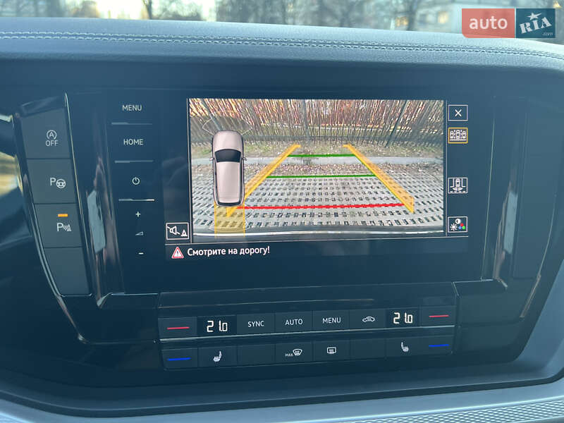 Позашляховик / Кросовер Volkswagen Touareg 2020 в Києві