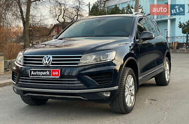 Позашляховик / Кросовер Volkswagen Touareg 2017 в Києві