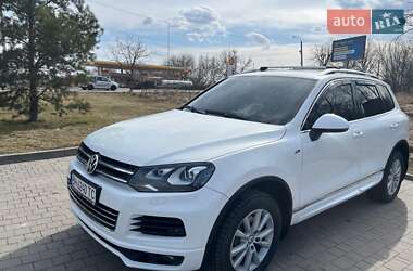 Внедорожник / Кроссовер Volkswagen Touareg 2012 в Хмельницком