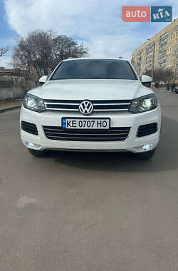 Позашляховик / Кросовер Volkswagen Touareg 2012 в Дніпрі