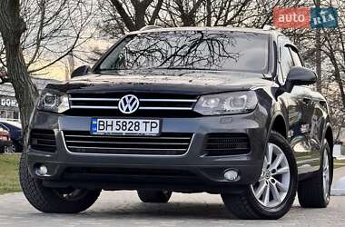 Позашляховик / Кросовер Volkswagen Touareg 2013 в Одесі