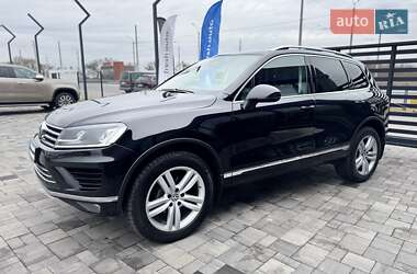 Позашляховик / Кросовер Volkswagen Touareg 2017 в Рівному