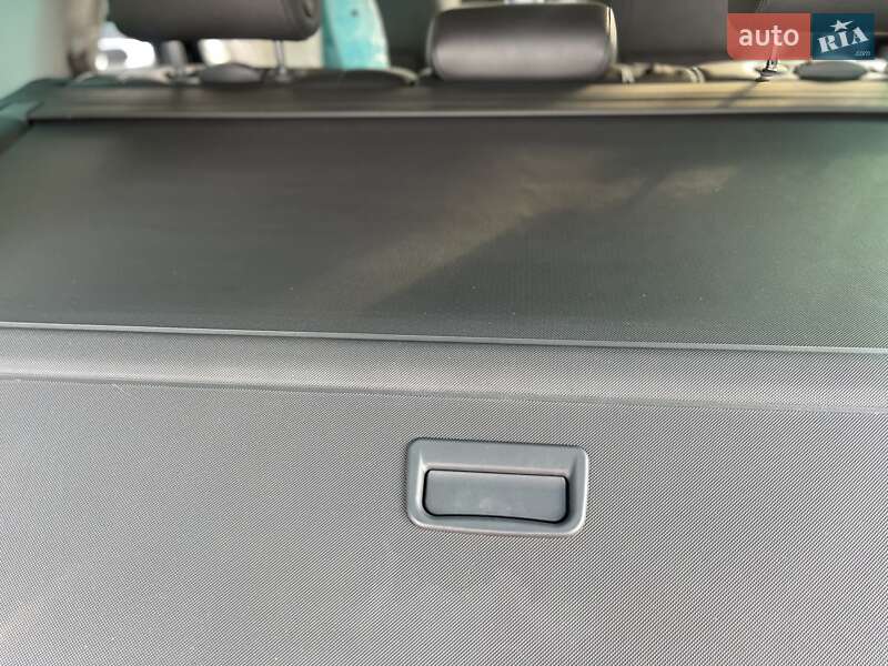 Внедорожник / Кроссовер Volkswagen Touareg 2006 в Новояворовске