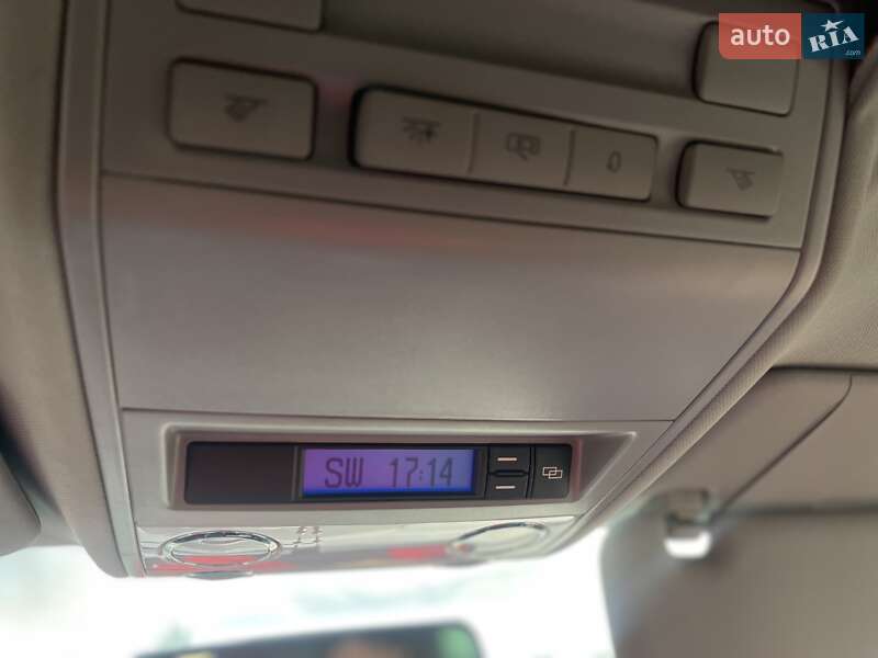 Внедорожник / Кроссовер Volkswagen Touareg 2006 в Новояворовске