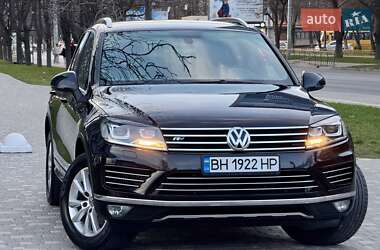 Позашляховик / Кросовер Volkswagen Touareg 2017 в Одесі