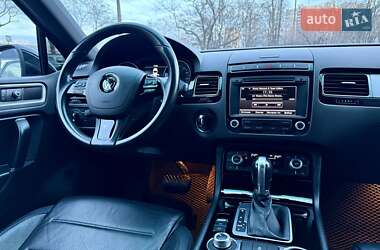 Позашляховик / Кросовер Volkswagen Touareg 2017 в Одесі