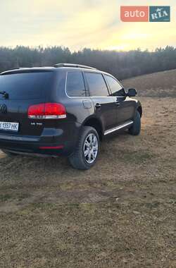 Позашляховик / Кросовер Volkswagen Touareg 2005 в 