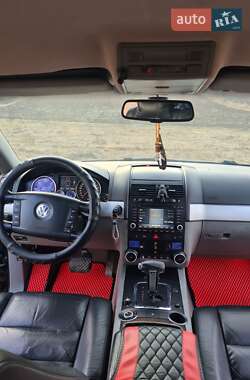 Позашляховик / Кросовер Volkswagen Touareg 2005 в 