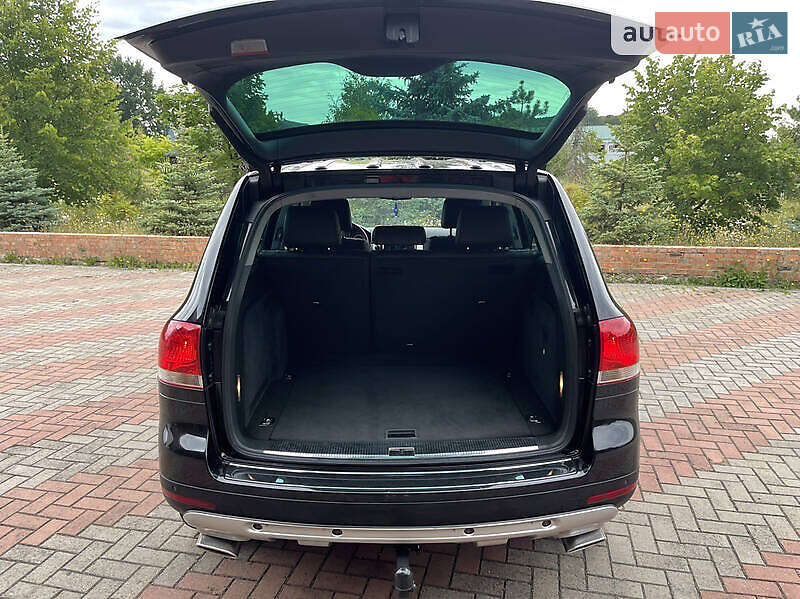 Внедорожник / Кроссовер Volkswagen Touareg 2006 в Киеве