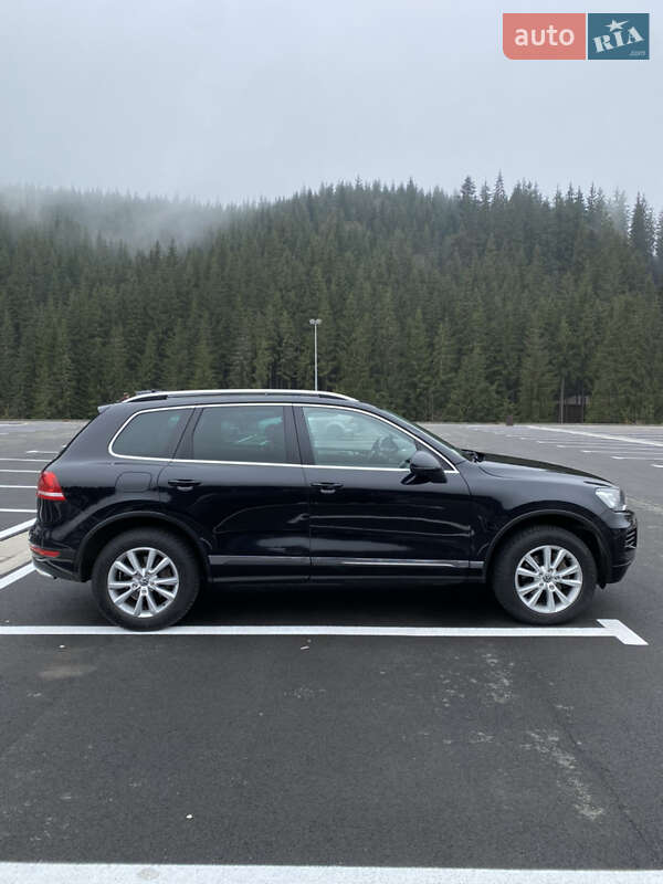 Внедорожник / Кроссовер Volkswagen Touareg 2011 в Ивано-Франковске