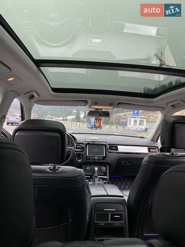 Внедорожник / Кроссовер Volkswagen Touareg 2011 в Ивано-Франковске