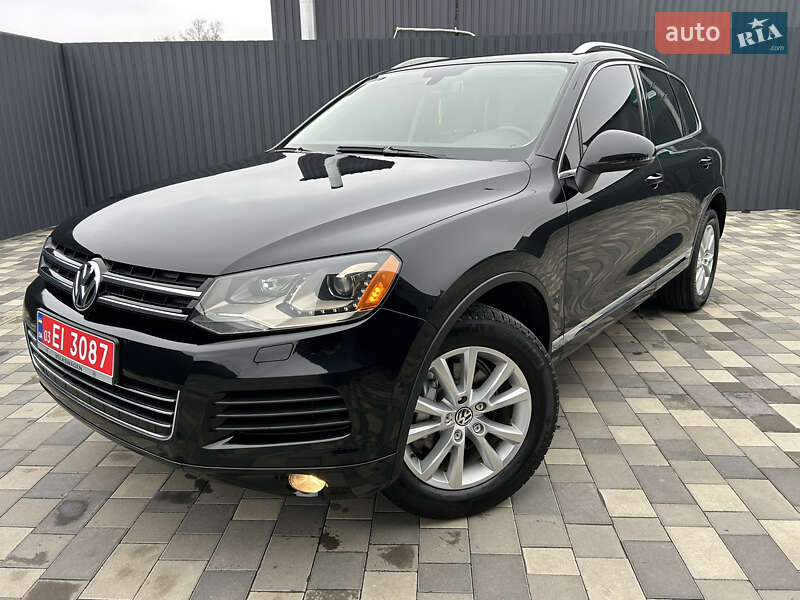Внедорожник / Кроссовер Volkswagen Touareg 2013 в Полтаве