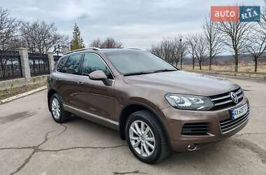 Позашляховик / Кросовер Volkswagen Touareg 2013 в Харкові