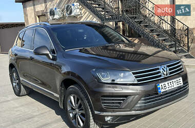 Позашляховик / Кросовер Volkswagen Touareg 2014 в 