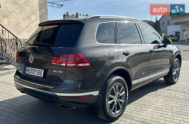 Позашляховик / Кросовер Volkswagen Touareg 2014 в 