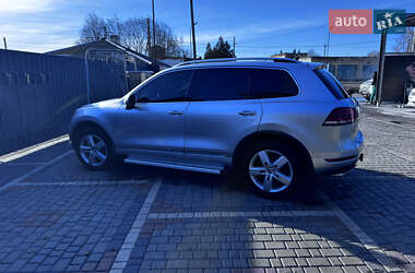 Позашляховик / Кросовер Volkswagen Touareg 2011 в Бахмачі