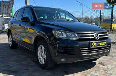 Внедорожник / Кроссовер Volkswagen Touareg 2014 в 