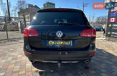 Внедорожник / Кроссовер Volkswagen Touareg 2014 в 