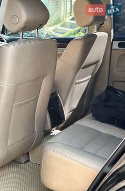 Внедорожник / Кроссовер Volkswagen Touareg 2008 в 