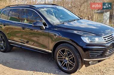Внедорожник / Кроссовер Volkswagen Touareg 2015 в Первомайске