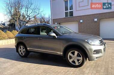 Внедорожник / Кроссовер Volkswagen Touareg 2013 в 