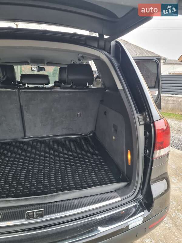 Внедорожник / Кроссовер Volkswagen Touareg 2007 в Великом Раковце