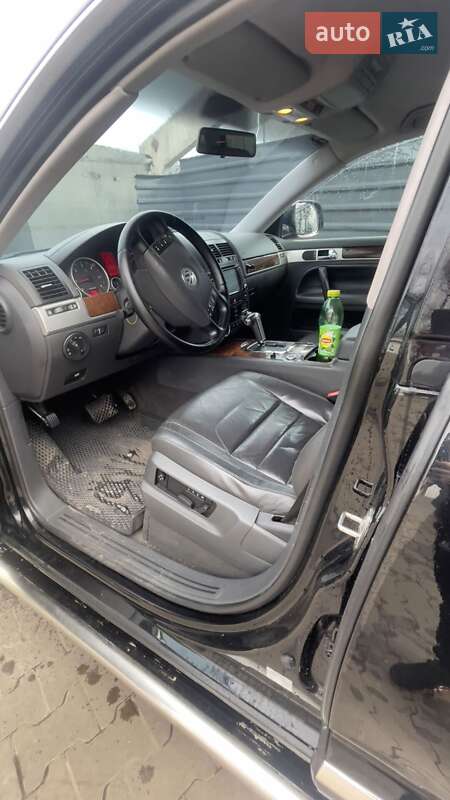 Внедорожник / Кроссовер Volkswagen Touareg 2007 в Сумах