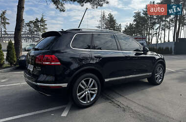 Внедорожник / Кроссовер Volkswagen Touareg 2015 в 