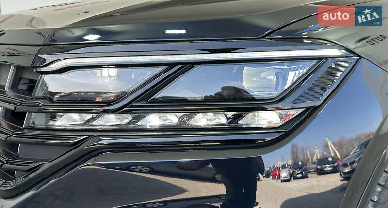 Позашляховик / Кросовер Volkswagen Touareg 2019 в Львові