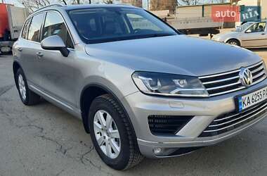 Внедорожник / Кроссовер Volkswagen Touareg 2017 в 