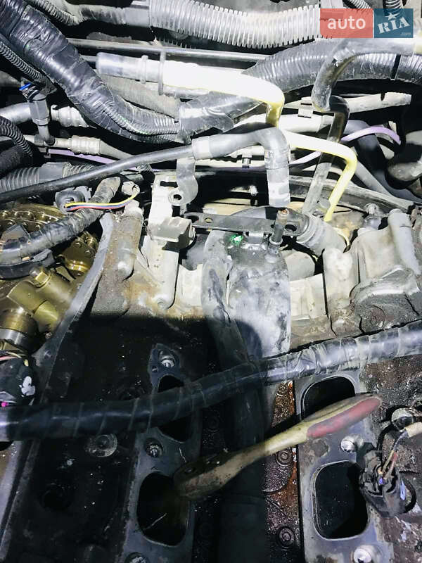 Позашляховик / Кросовер Volkswagen Touareg 2005 в Дніпрі