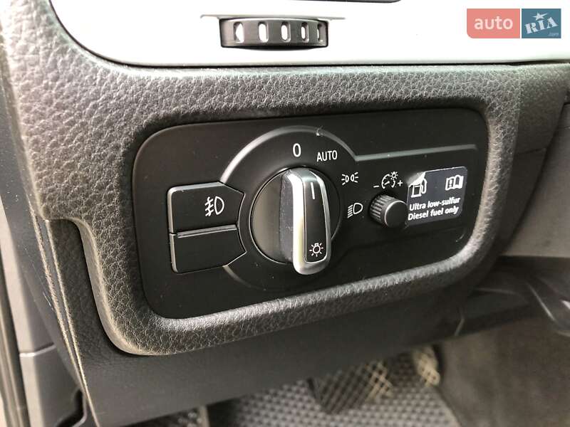 Внедорожник / Кроссовер Volkswagen Touareg 2011 в Теофиполе