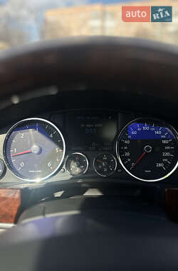 Внедорожник / Кроссовер Volkswagen Touareg 2008 в 