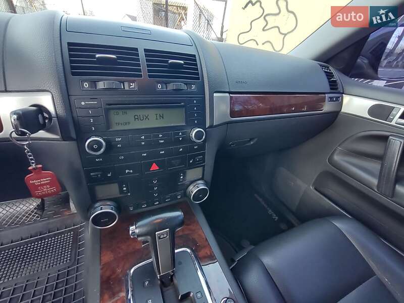 Позашляховик / Кросовер Volkswagen Touareg 2009 в Києві фото 11 Позашляховик / Кросовер Volkswagen Touareg 2009 в Києві