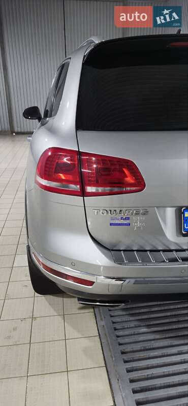 Внедорожник / Кроссовер Volkswagen Touareg 2014 в Хмельнике