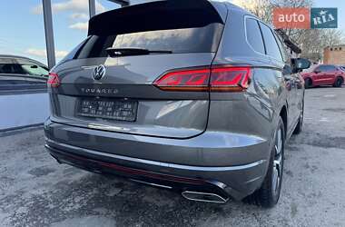 Внедорожник / Кроссовер Volkswagen Touareg 2022 в 