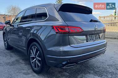 Внедорожник / Кроссовер Volkswagen Touareg 2022 в 