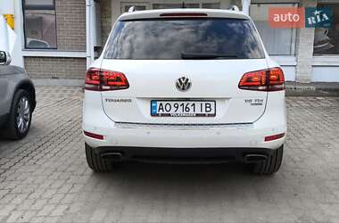 Внедорожник / Кроссовер Volkswagen Touareg 2014 в 