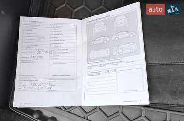 Внедорожник / Кроссовер Volkswagen Touareg 2014 в 